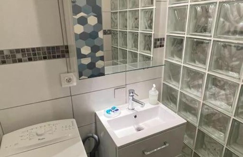 Roissy-en-Brie Wohnung | Studio Cozy avec Terrasse en centre ville !