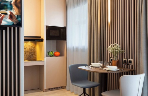 Gambetta Wohnung | Studio Deluxe With Balcony In La Défense Paris