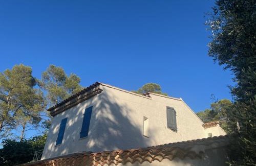Brignoles Wohnung | Studio en duplex indépendant