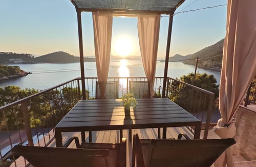 Sobra Wohnung | Studio flat with terrace and sea view Sobra, Mljet (AS-24530-a)
