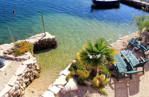 Punta Kriza Wohnung | Studio Appartement mit Terrasse und Meerblick Punta kriza, Cres (AS-383-b)