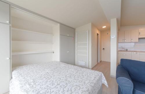 Klemskerke Wohnung | Studio High in the sky with amazing views by Interhome