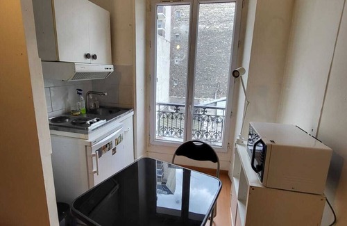 Batignolles Wohnung | Studio in the Heart of Paris