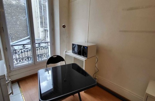 Batignolles Wohnung | Studio in the Heart of Paris
