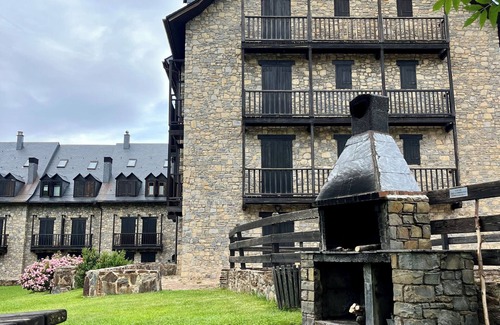 La Vall de Boi Wohnung | Studio Las Perseidas-Vall de Boí Cozy studio 10min. from ski slopes