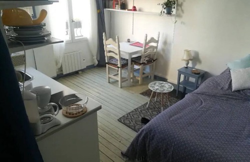 Belleville Wohnung | Studio Lumineux Dans le Quartier de Belleville