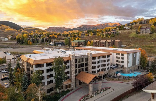Crested Butte Eigentumswohnung | Studio Perfect Location 311 with Pool and Hot Tub