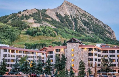 Crested Butte Eigentumswohnung | Studio Perfect Location 311 with Pool and Hot Tub