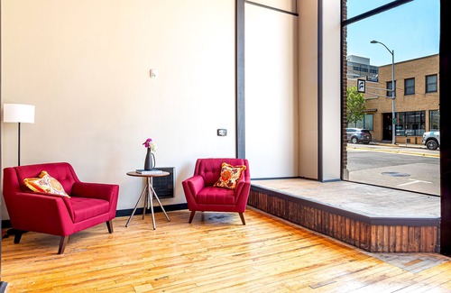 Madison Hotel | Studio Queen in the heart of downtown.