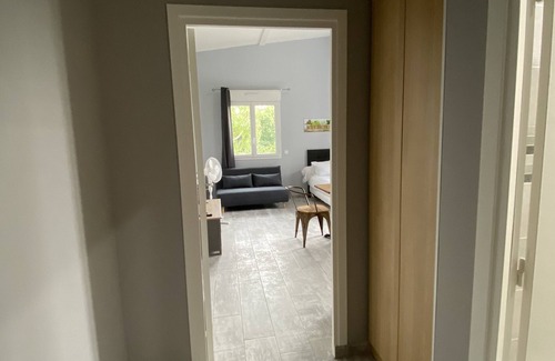Aulnay-sous-Bois Wohnung | Studio Superieur Gris N°2