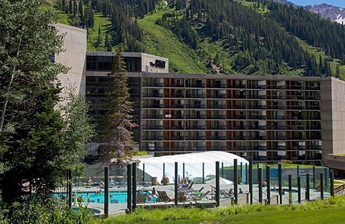 Salt Lake Mountain Resorts Resort | Studio - The Cliff Club at Snowbird - Full Resort Access