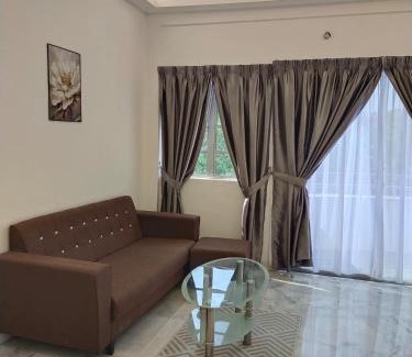 Hulu Selangor Wohnung | Studio Unit, Seruni Service Apartment at Serendah Golf Resort, Serendah, Nearby Serendah KTM Komuter Station, Genting, Rawang, UMW HVM Park, Bukit Beruntung Resort