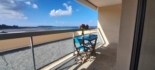 Trevou-Treguignec Wohnung | Studio Vue imprenable sur la Mer et les 7 Iles