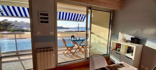 Trevou-Treguignec Wohnung | Studio Vue imprenable sur la Mer et les 7 Iles