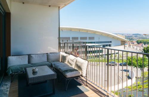 Campanha Wohnung | Studio w/Balcony, Pool & Gym | Antas by Host Wise