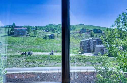Crested Butte Eigentumswohnung | Studio w/ Pool, Hot Tub, Biking Trails