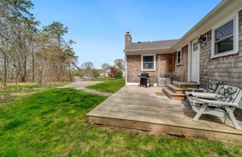 Harwich Port Haus | Studio with Deck by Leavetown Vacations