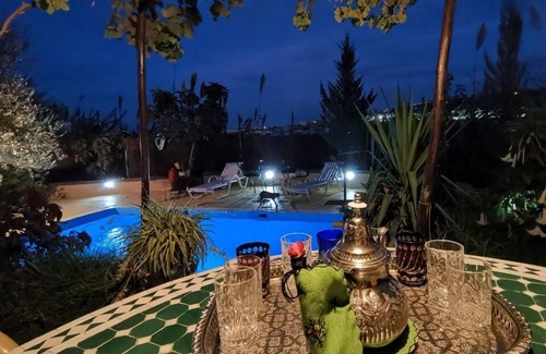 Layoun Wohnung | Studio with pool and parking in fes medina
