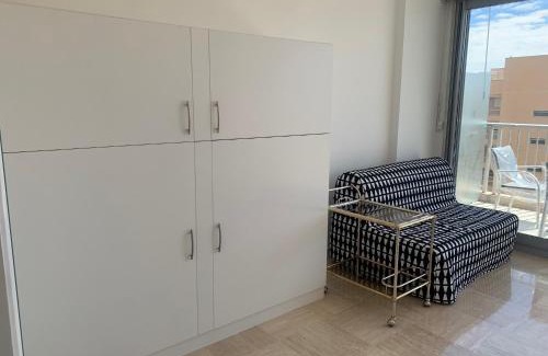 La Rousse Wohnung | Studio with Private Parking