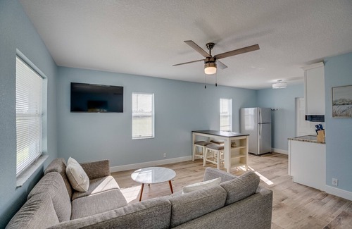 Barefoot Bay Wohnung | Stunning 2/1 apt. on 4 acres