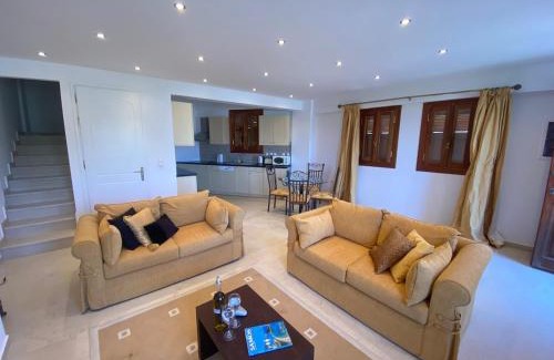 Kokkari Villa | Stunning 2 bedroom home with panoramic views