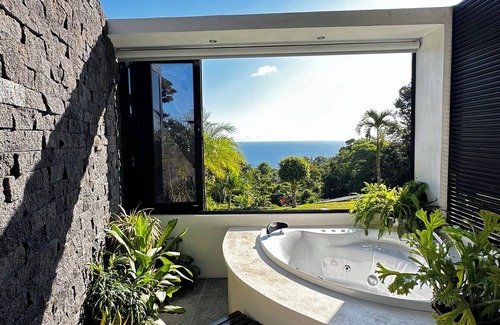 Cabo Matapalo Villa | Stunning 3-bedroom villa featuring modern amenities such as WiFi and A/C