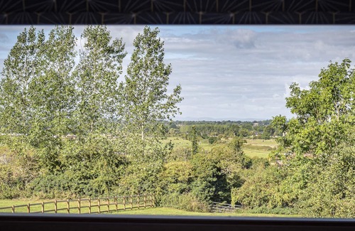 Wimbolds Trafford Haus | Scheune-Ensuite Dusche-Blick auf die Landschaft