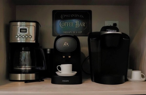 Bannockburn Haus | Stunning 4-bedroom house combines comfort, elegance, and is pet-friendly