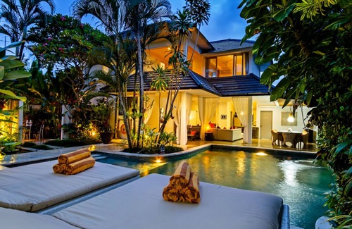 Central Seminyak Villa | Stunning, 5 Bedroom Villa in Central Seminyak