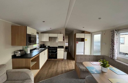 Hamworthy Kabine | Stunning 8 Berth Caravan in Poole