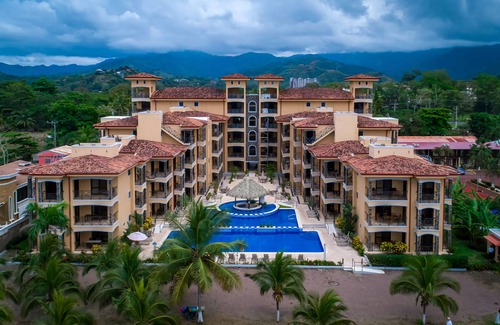 Barrio Los Villalobos Eigentumswohnung | Stunning Beach Front Condo, Jaco, CostaRica