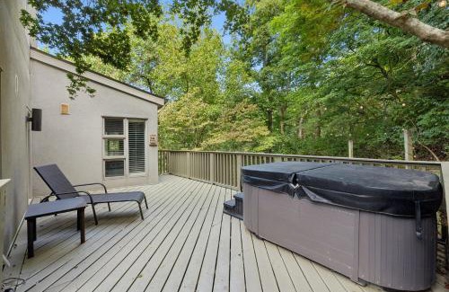 Bellevue Haus | Stunning Belle Meade Mansion with Luxury Amenities and Hot Tub, Great Summer Rates