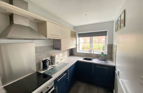 Filey Hütte | Stunning Coastal Cottage - Sleeping 4 in 2 Bedrooms - Pool and Beach Access Included.