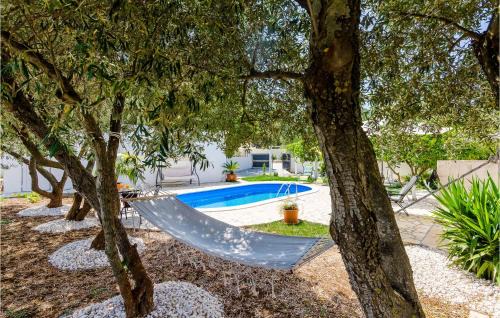 Broce Haus | Stunning Home In Broce With Wifi