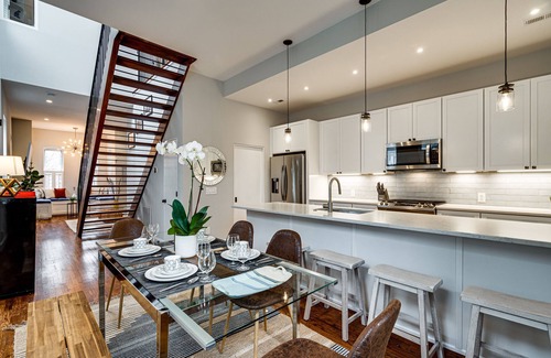 Capitol Hill Haus | Großes, historisches Capitol Hill Haus mit modernem Design - 6 Schlafplätze