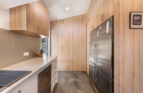 Bellerive Wohnung | Stunning Home w/ River Views