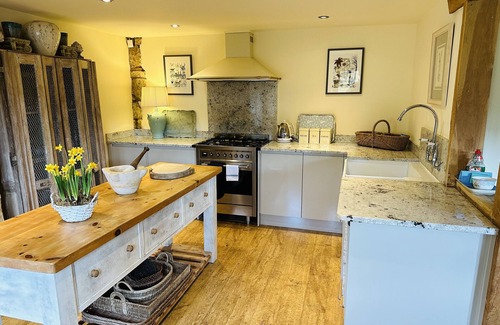 Chipping Campden Hütte | Atemberaubende Innenarchitektur 2 Schlafzimmer Cottage im Zentrum von Chipping Campden