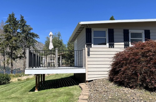 Manson Haus | Stunning lake and mountain view home with seasonal private pool May-October.