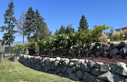 Manson Haus | Stunning lake and mountain view home with seasonal private pool May-October.