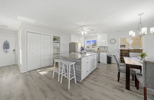 Fox Lake Haus | Stunning Lakefront Home on the Chain O'Lakes! ★ Amazing Views & Newly Rehabbed