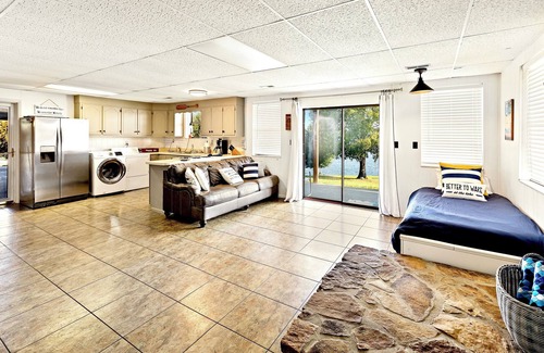 Ten Mile Haus | Breathtaking Lake Views | Private Boat Ramp, Sleeps 12!