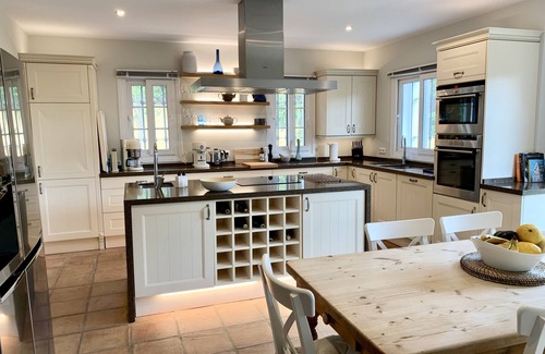 San Roque Villa | Atemberaubende Luxusvilla - großer Pool, sehr private Gärten und 4 wunderschöne Schlafzimmer!