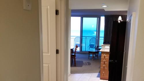 Downtown Myrtle Beach Wohnung | Stunning Ocean Front Views steps to BoardwalkPier