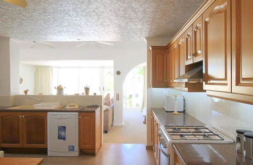 El Albir Haus | Stunning private villa for 6 people with A/C, private pool, WIFI, TV, patio and parking