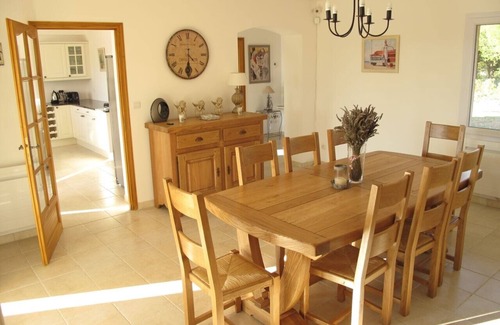 Cotignac Villa | Atemberaubende provenzalische Villa, wunderschön eingerichtet mit beheiztem Pool in 1,5 Hektar