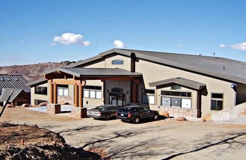 Powder Ridge Village Eigentumswohnung | Atemberaubende Landschaft und ganzjährige Erholung im Powder Ridge Village!