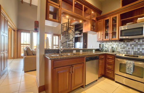Cocoplum Wohnung | Stunning Sea and Pool View Apartments Ideal for Group Getaways