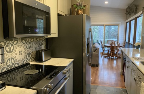 Chesapeake Ranch Estates-Drum Point Haus | Stunning secluded Luxury waterfront cottage with private deep water pier!