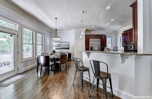 Home Park Haus | Stunning Southern Experience