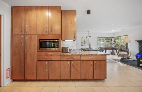 Desert Hot Springs Haus | Stunning Best Views, Designer Interiors, Private Heated Pool & Spa, Privacy